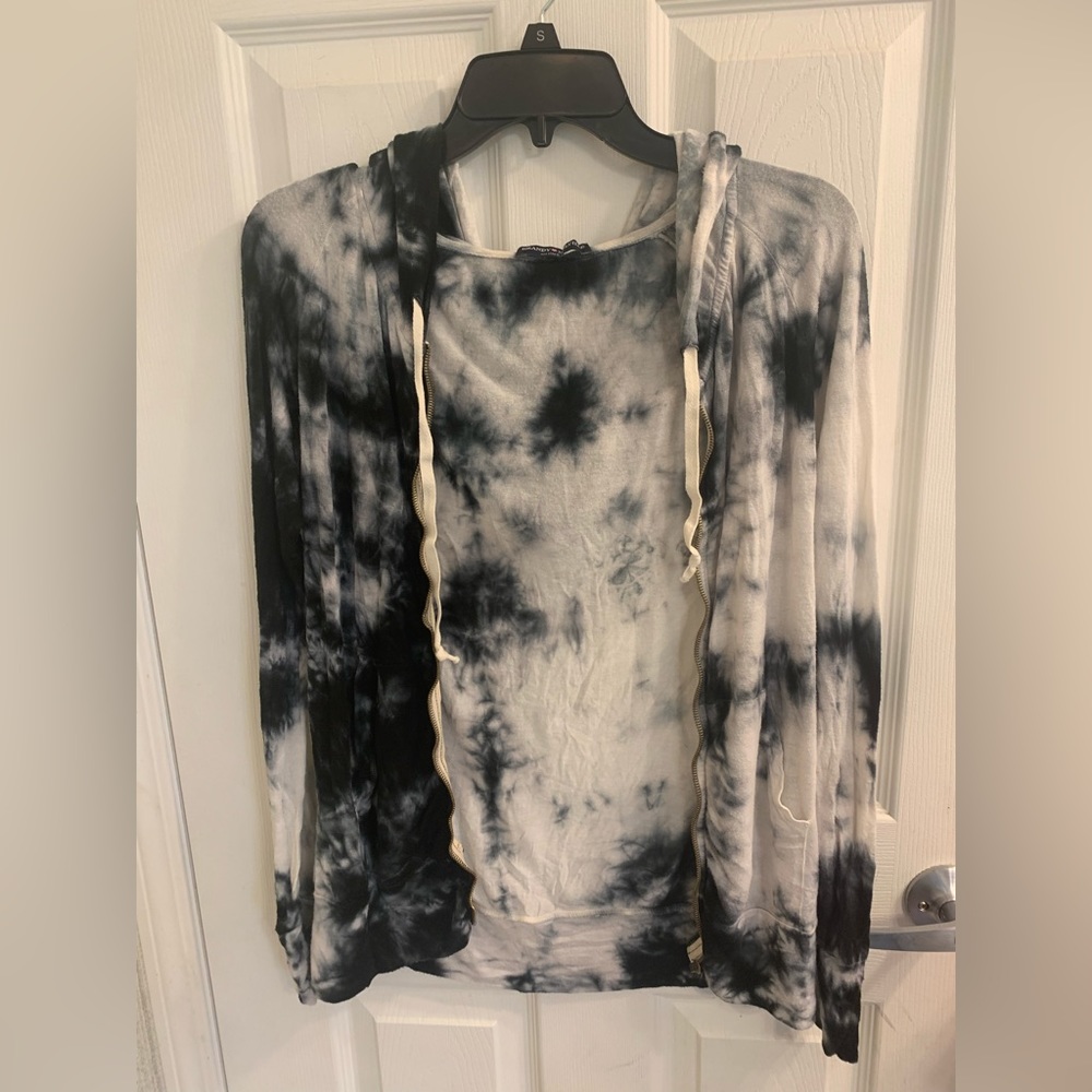 Brandy Melville tiedie jacket